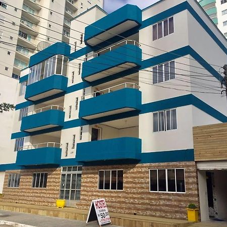 Caminito Hostel Камбориу Екстериор снимка
